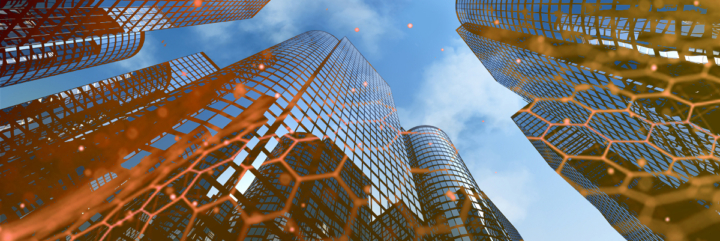 Vue d'en bas d'immeubles de bureaux modernes et ciel bleu